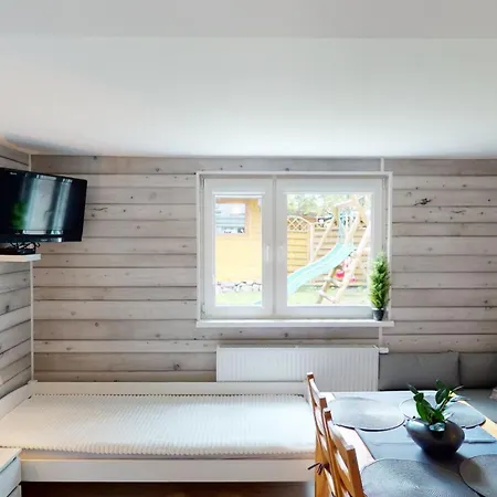 Nadmorski I Kawalerka アパート レバ